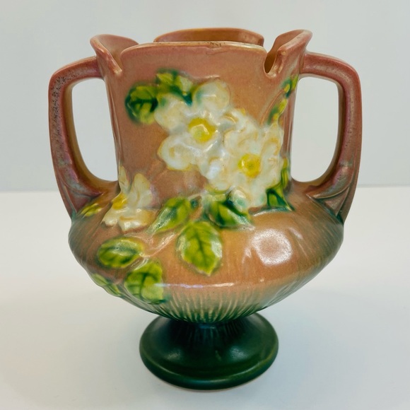 Roseville Pink Dusty Rose with White Rose Pattern Trophy Vase 146-6 - Picture 1 of 5